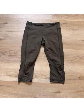 Lululemon Smooth Stride‎ Cropped Leggings Camo Army Green Women's 10